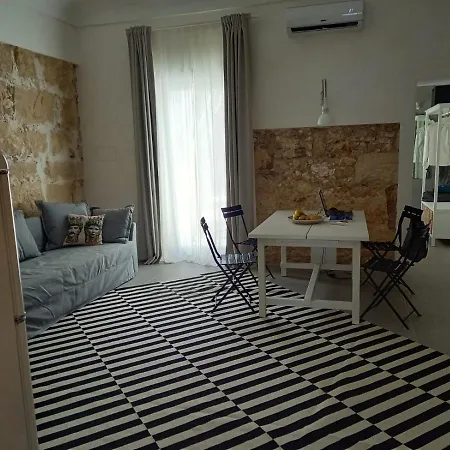 Casa Lunya *